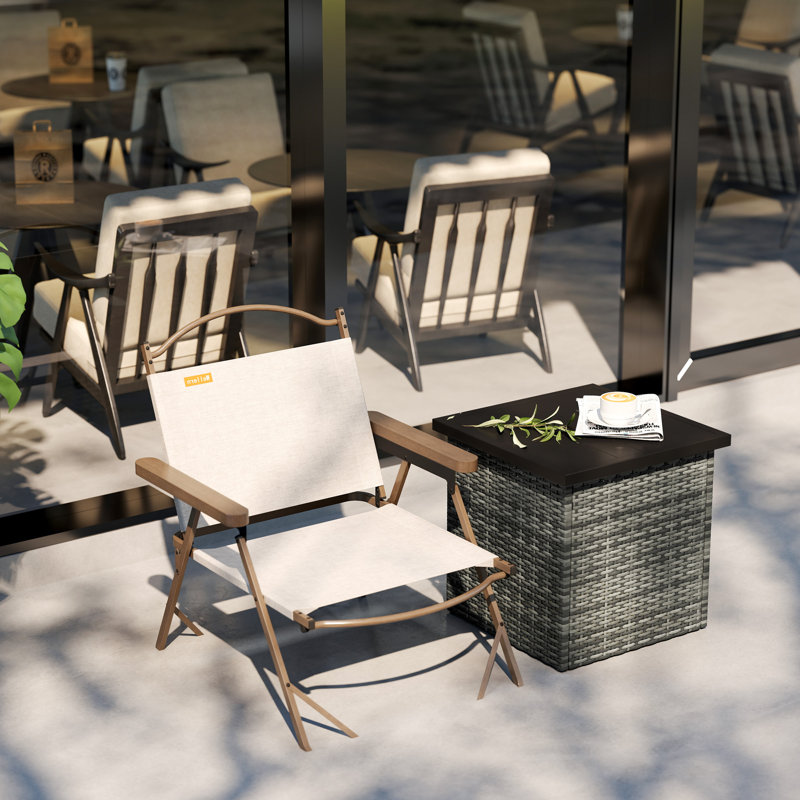 Table d'appoint toutes saisons en osier avec trou pour parasol de 1,5 po, table de bout d'extérieur carrée avec cadre résistant aux rayons UV, espace de rangement pour patio, gris mélangé