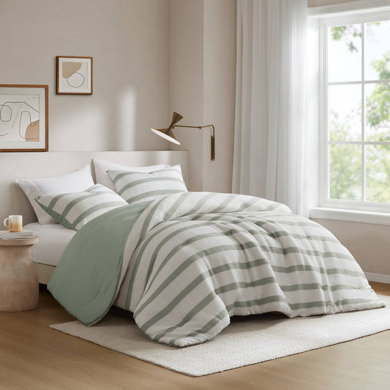 3-Piece Striped Comforter Set, Soft And Durable For All-Season Use, Modern Minimalist Design, Sage Green