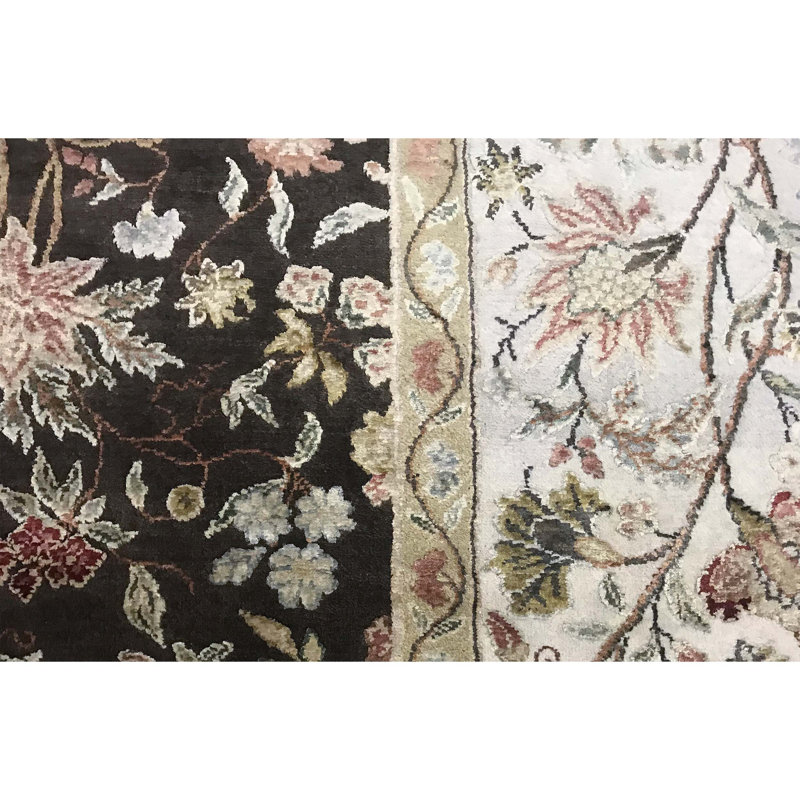 Tapis brun et ivoire de haute qualité noué à la main
