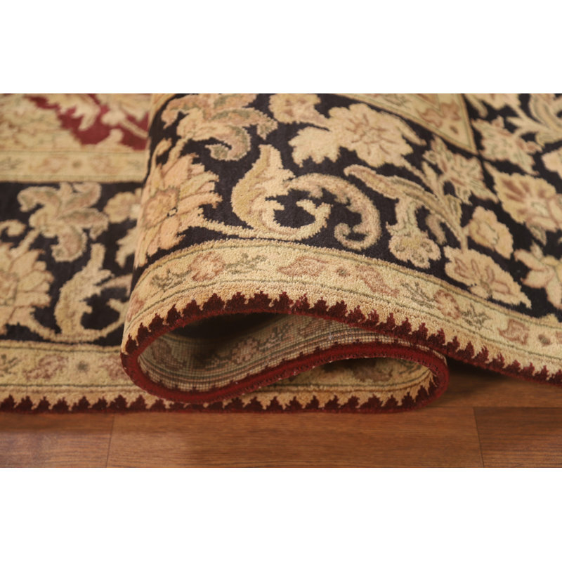 9' 3'' X 6' 1'' Area Rug