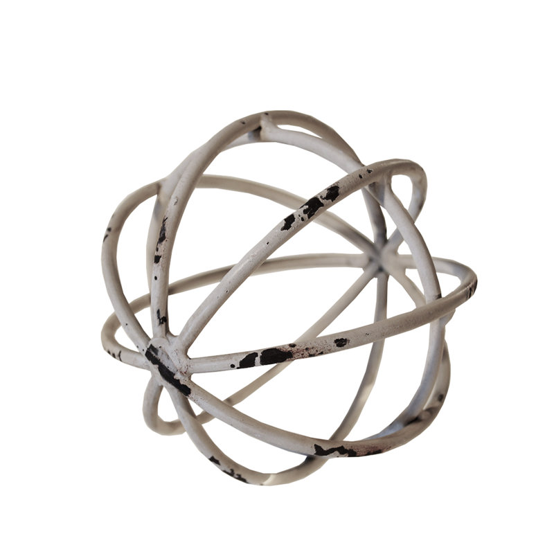 Sculpture boule blanche en métal, H 5 po x l 5 po x P 5 po