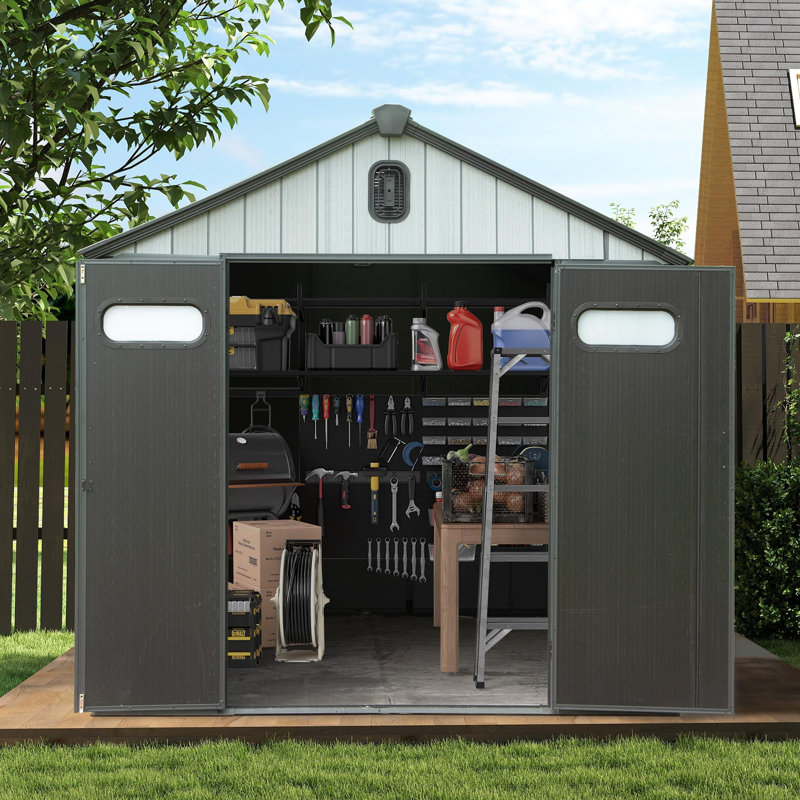 Abri de jardin en résine de 2,4 x 2,4 m avec porte verrouillable et construction résistante aux intempéries
