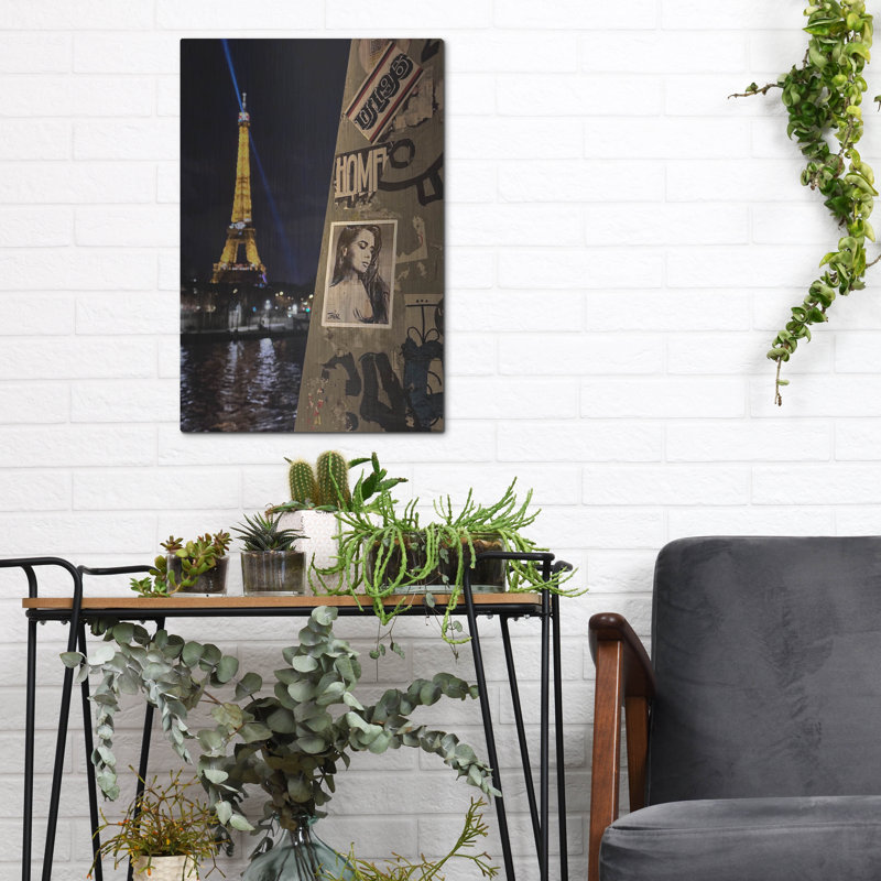 «Paris Stick» par Ebi Designs par Loui Jover, art mural en métal