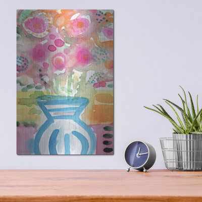 «Blue Vase Of Flowers» par Linda Woods, art mural en métal