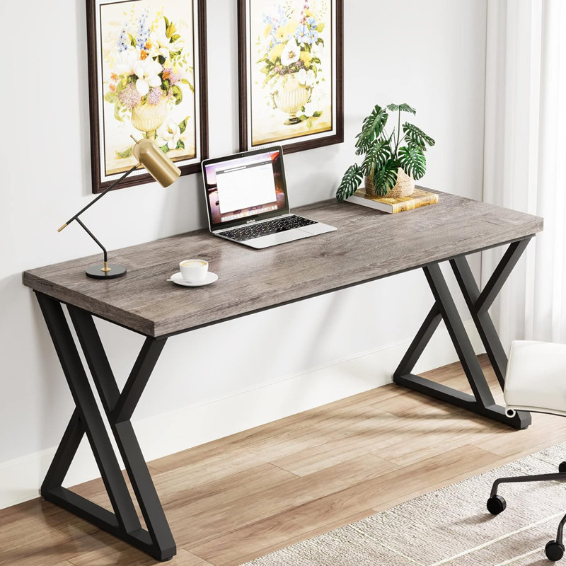Bureau d'écriture moderne de 55 po avec pieds en métal en forme de Z, bureau d'ordinateur robuste pour bureau à domicile ou bureau, bureau en bois gris rustique, surface de travail spacieuse et cadre robuste