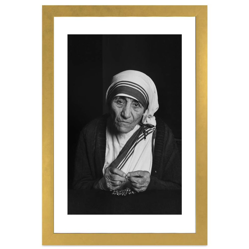 «Mother Teresa», photographie encadrée, H 24 po x l 16 po x P 1 po, Papier encadré doré