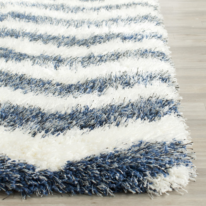 Veronica Chevron Indoor / Outdoor Area Rug, Square 122 cm