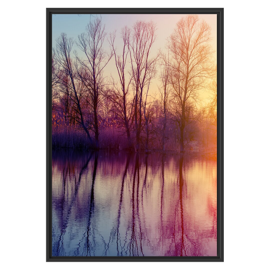 Gerahmtes Wandbild Bäume spiegeln sichWasser