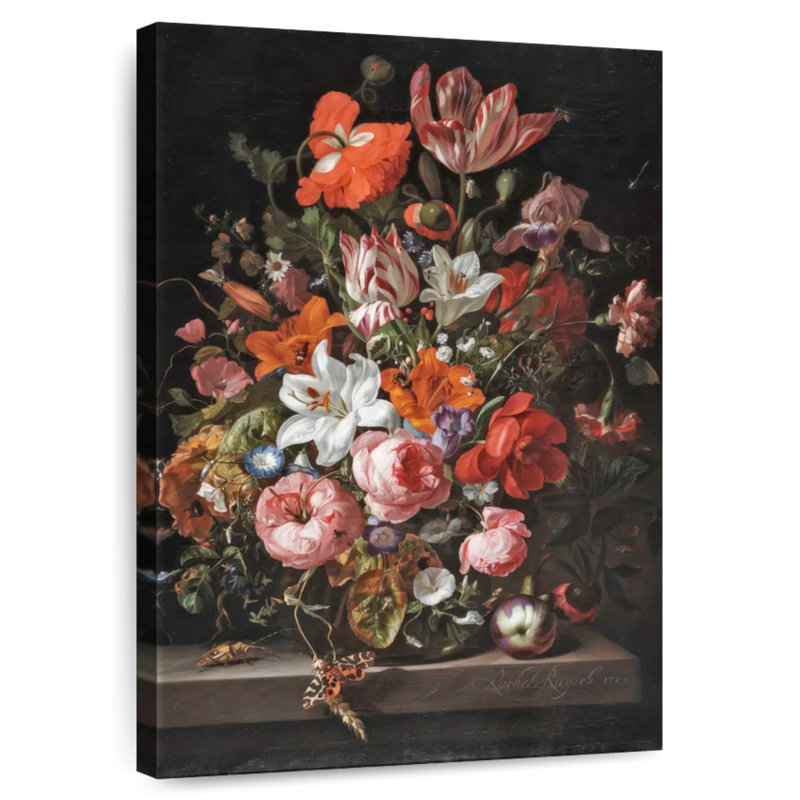 Fleurs Harnek dans un vase en verre sur une table en marbre, H 24 po x l 16 po
