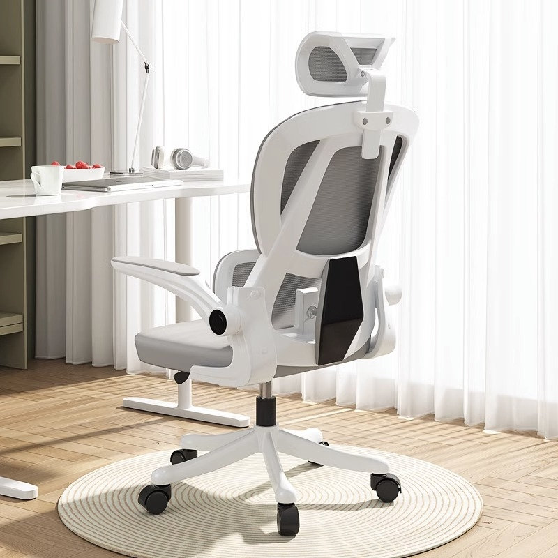 Chaise de bureau ergonomique à dossier haut en maille, appui-tête réglable, accoudoirs rabattables, chaise de jeu à roulettes pour la maison ou le travail, grise