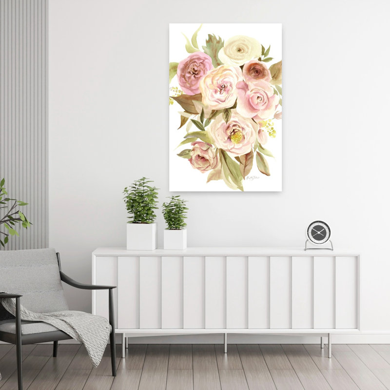 Roses abondantes, art floral contemporain, H 36 po x l 24 po