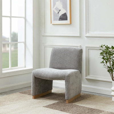 Fauteuil de chambre rembourré confortable et polyvalent avec pieds en bois robustes pour divers styles de décoration intérieure