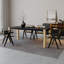 Table de salle à manger élégante et contrastée: design élégant et spacieux-312652456