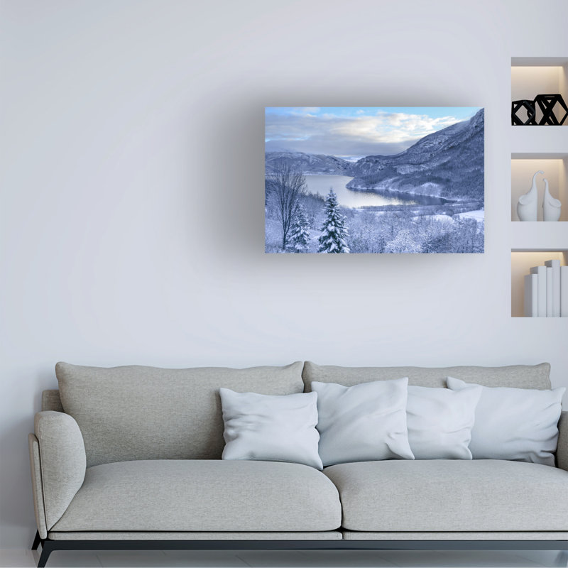 «Mette Caroline Stroksnes, la première neige», art sur toile, H 12 po x l 19 po