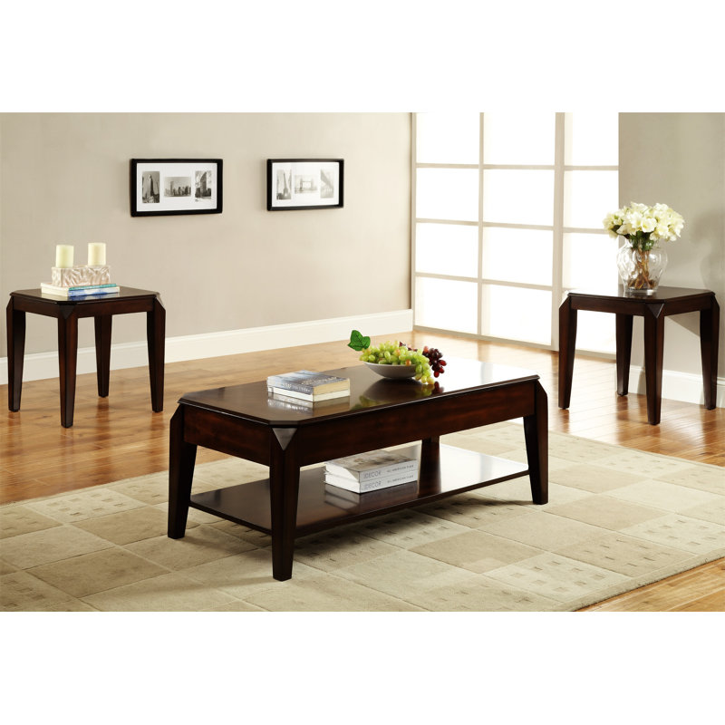 Table basse à finition noyer avec plateau