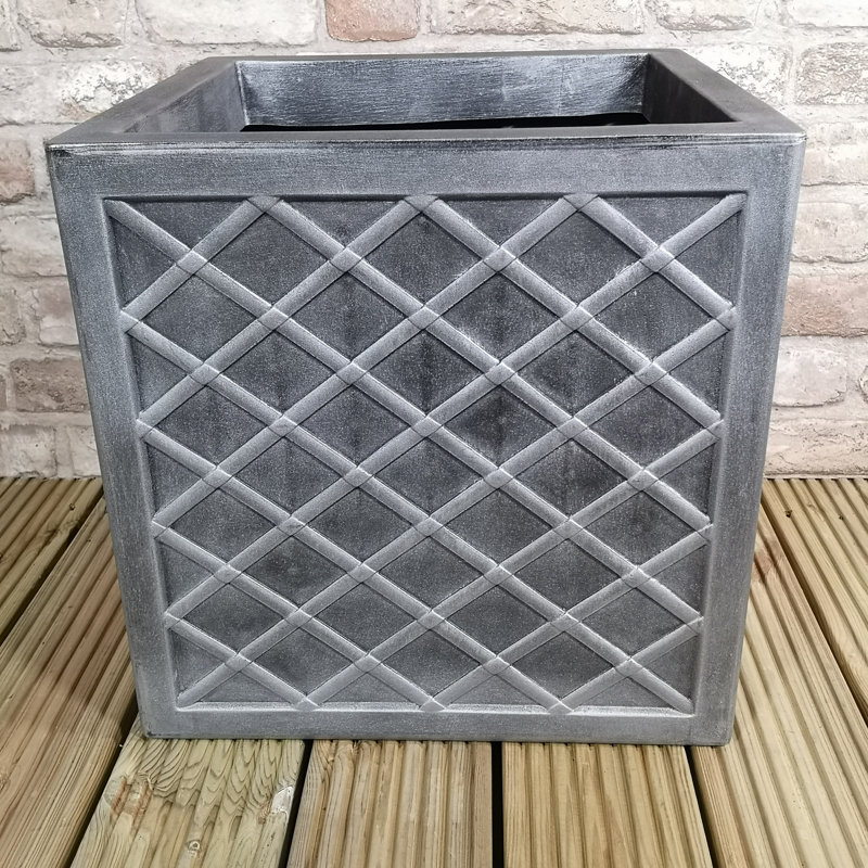 Samuel Alexander Pot Planter