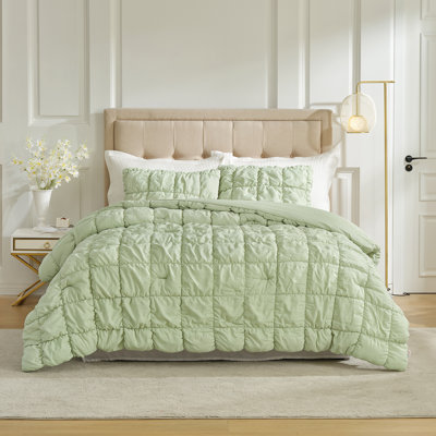 Amélie Home Bubble Textured Comforter Set, Lightweight All Season Bedding with Soft Microfiber Fill