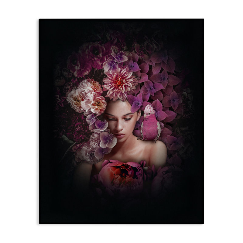 «Circular Flowers Woman», art mural sur toile par Reinders, H 20 po x l 16 po