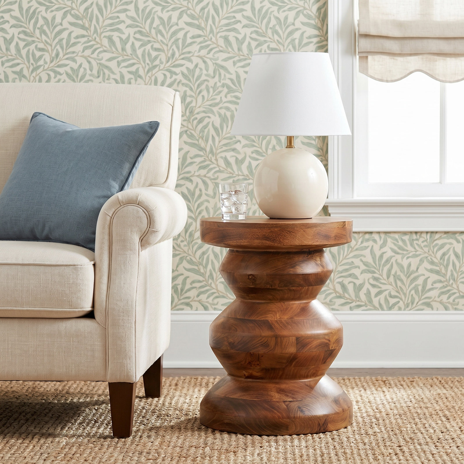  21" Pedestal End Table