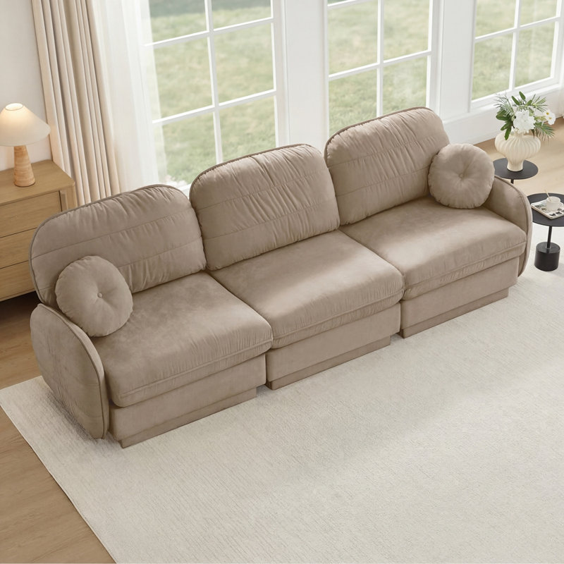 Canapé en chenille 4 places Cloud, H 37,4 po x l 105,1 po x P 33,4 po, Café clair