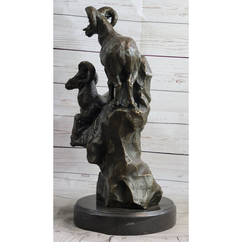Figurines et sculptures