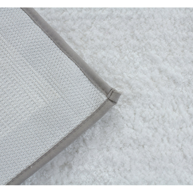Chesapeake Lakewood Micro Tufted Bath Rug- 24"X40", Argenté doux