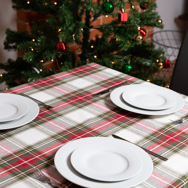 Varnum Plaid Tablecloth, 120" L x 60" W