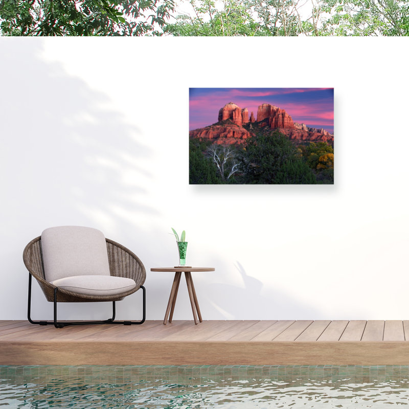 Rouleau bolologien rose sur toile par Cora Niele, H 22 po x l 32 po