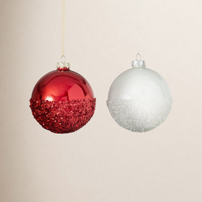 2 Piece Merry Ball Ornament Set