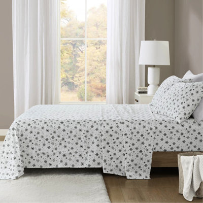 Full Size 4 Pcs Sheet With Black Snowflakes Design, 100% Cotton Flannel Ideal For Mattresses Up To 18", Softened By Superior Fabric Brushing, Fitted Elasticity, Pre - Shrunk Fit, Contains Flat Sheet,