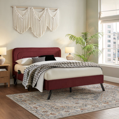 Cadre de lit tapissier grand format Alma 63,1 x 86,5 po