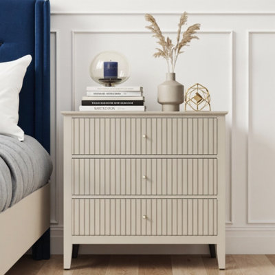 Avelora 32" Wide Fluted 3-Drawer Nightstand – Large Bedroom End Table with Gold Knobs, Soft-Close Drawers – Modern Storage Cabinet for Living Room, Spacious 28.5" Wide Drawers