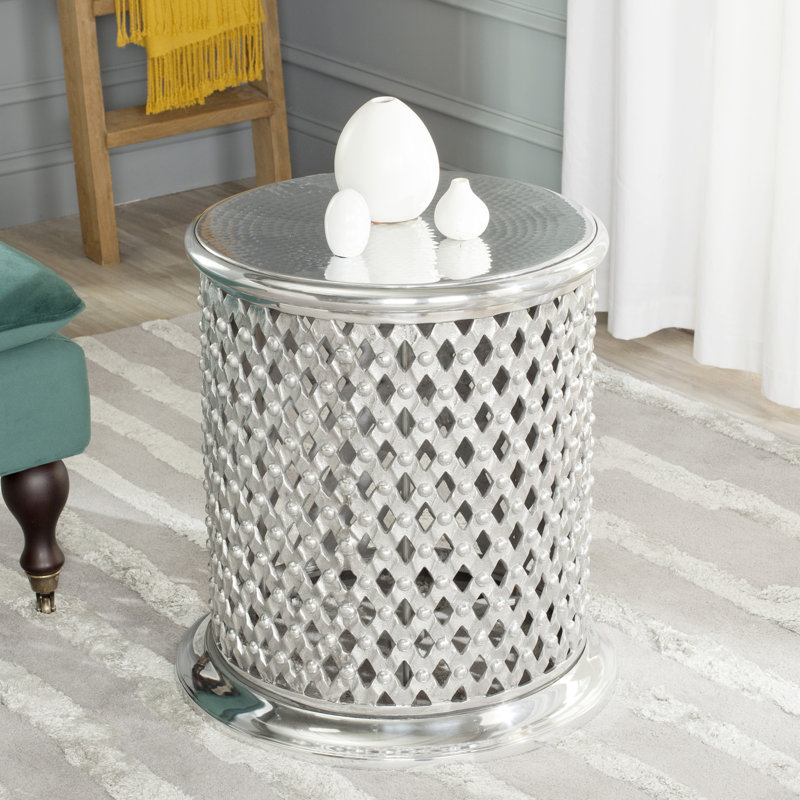 Tabouret d'appoint en métal Shieda