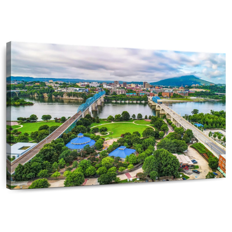 Chattanooga Tennessee, 26" H x 39" W