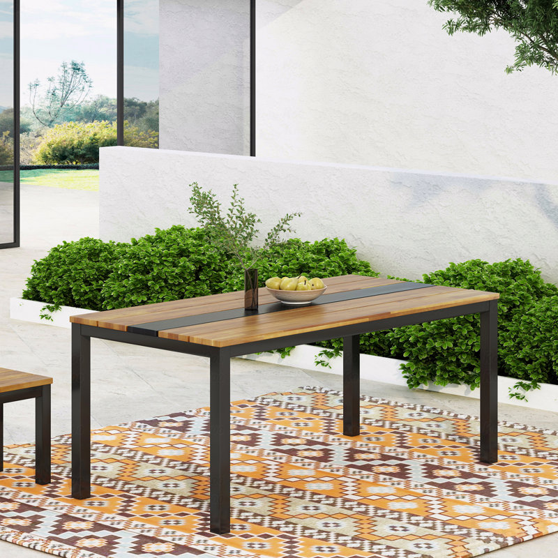 Table de salle à manger de patio