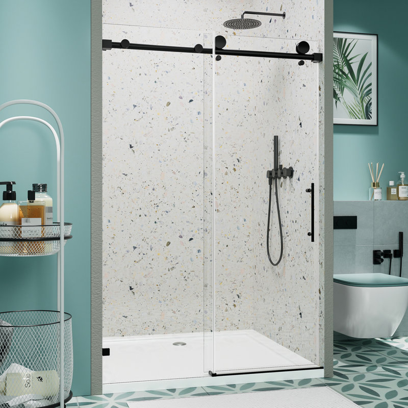 Porte de douche simple coulissante noire matte à fermeture en douceur de 60 po de largeur et de 76 po de hauteur avec verre trempé transparent de 5/16 po (8 mm), quincaillerie en acier inoxydable rouille, revêtement imperméable, tampon pour un mouvement silencieux dans la salle de bain