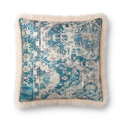  Coussin décoratif en fausse fourrure