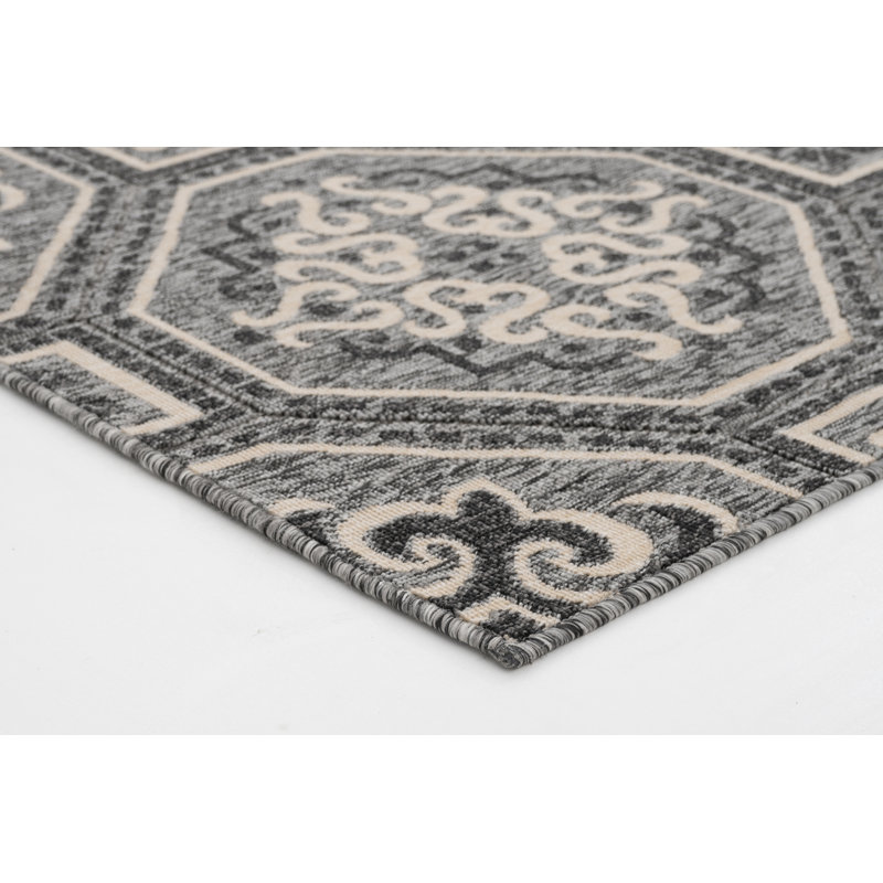 Lily-Faith Geometric Indoor / Outdoor Rug, Round 6'7"