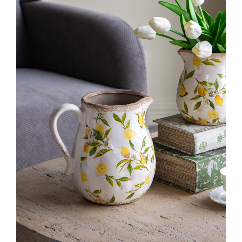 Vase rond en céramique avec motifs