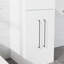Petite coiffeuse avec lavabo simple, conception autoportante, idéale pour les salles de bain modernes avec beaucoup de rangement et une construction durable