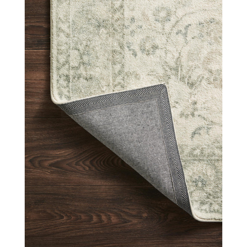 Oriental Area Rug in Ivory/Silver, Rectangle 5' x 7'6"