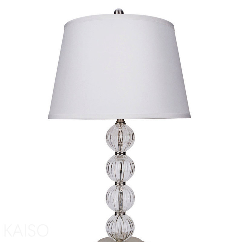 Lampe de table en métal de 28,5 po de hauteur avec finition en nickel satiné et orbe, abat-jour en lin