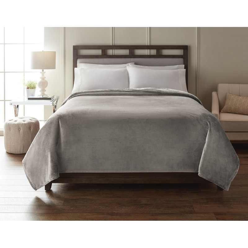 Couverture en velours 90 po x 96 po Crafted by Catherine, Grand lit, Gris