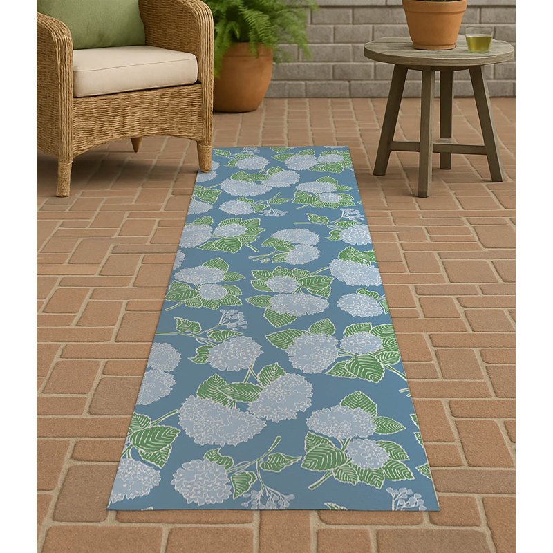 Hydrangea Non Slip Outdoor Rug, Runner 2'6" x 8'
