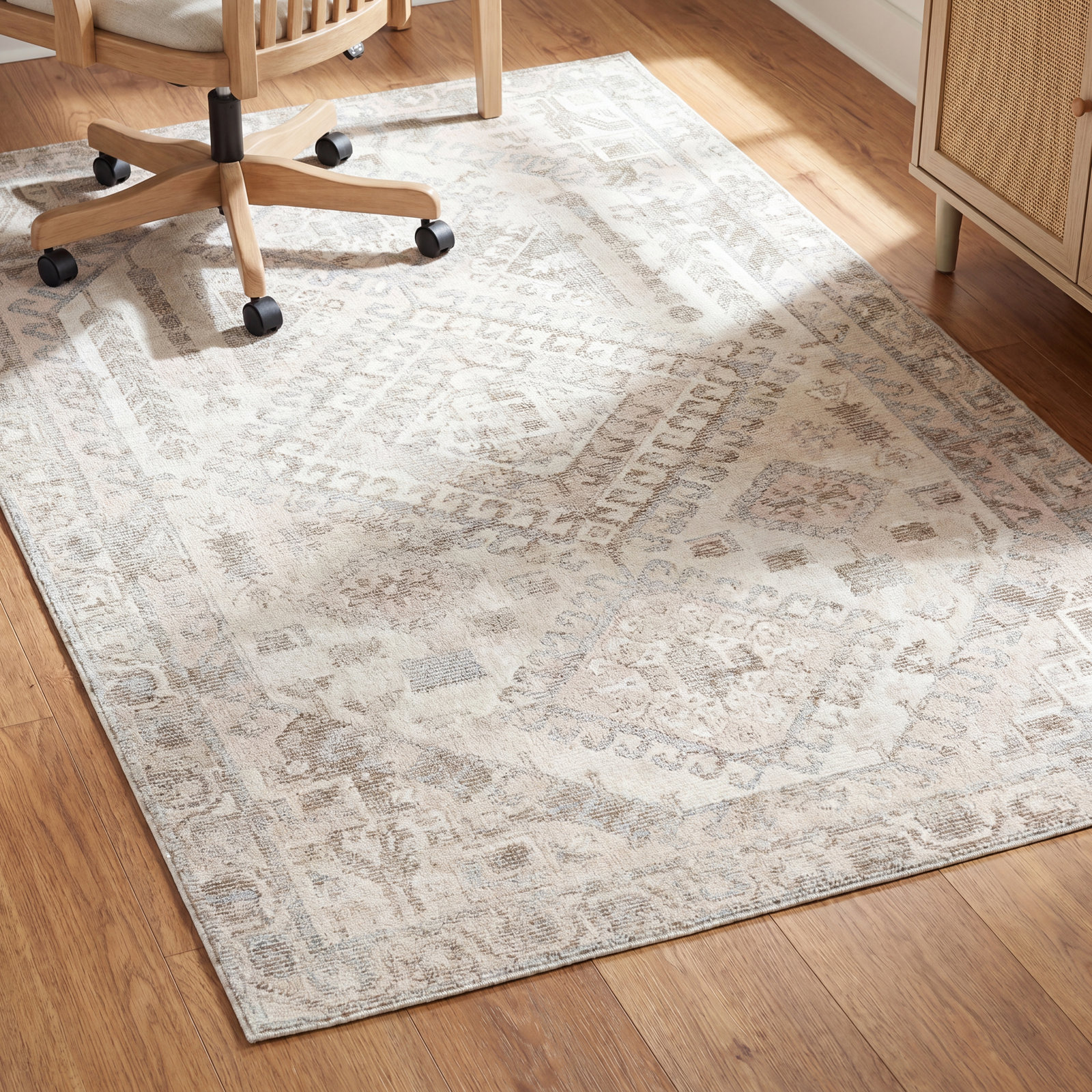 Alara Light Brown Gray Hand-Woven Oriental Rug, Rectangle 8' x 10'
