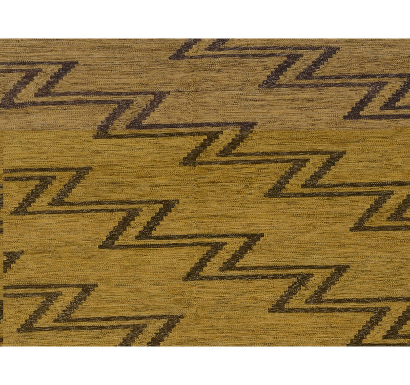 Wool Chevron Area Rug in Brown