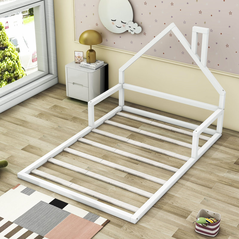 Lit en bois avec tête de lit en forme de maison, Blanc