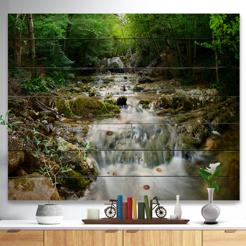 «Natural Spring Waterfall», photographie, H 30 po x l 40 po x 1,5 po, Bois naturel