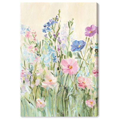 «Soft Blooms I - Ira Colmeva», impression sur toile florale et botanique surdimensionnée par Art Remedy, galerie tendue, 54 x 81