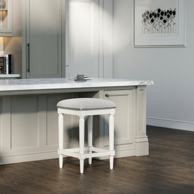 Tabouret de comptoir carré blanc de 27 pouces avec des concepts de design transitionnel, un siège rembourré spacieux de 16 pouces, des pieds rehaussant l'apparence, une structure en bois massif, une housse de siège, des patins au sol, simple et rapide